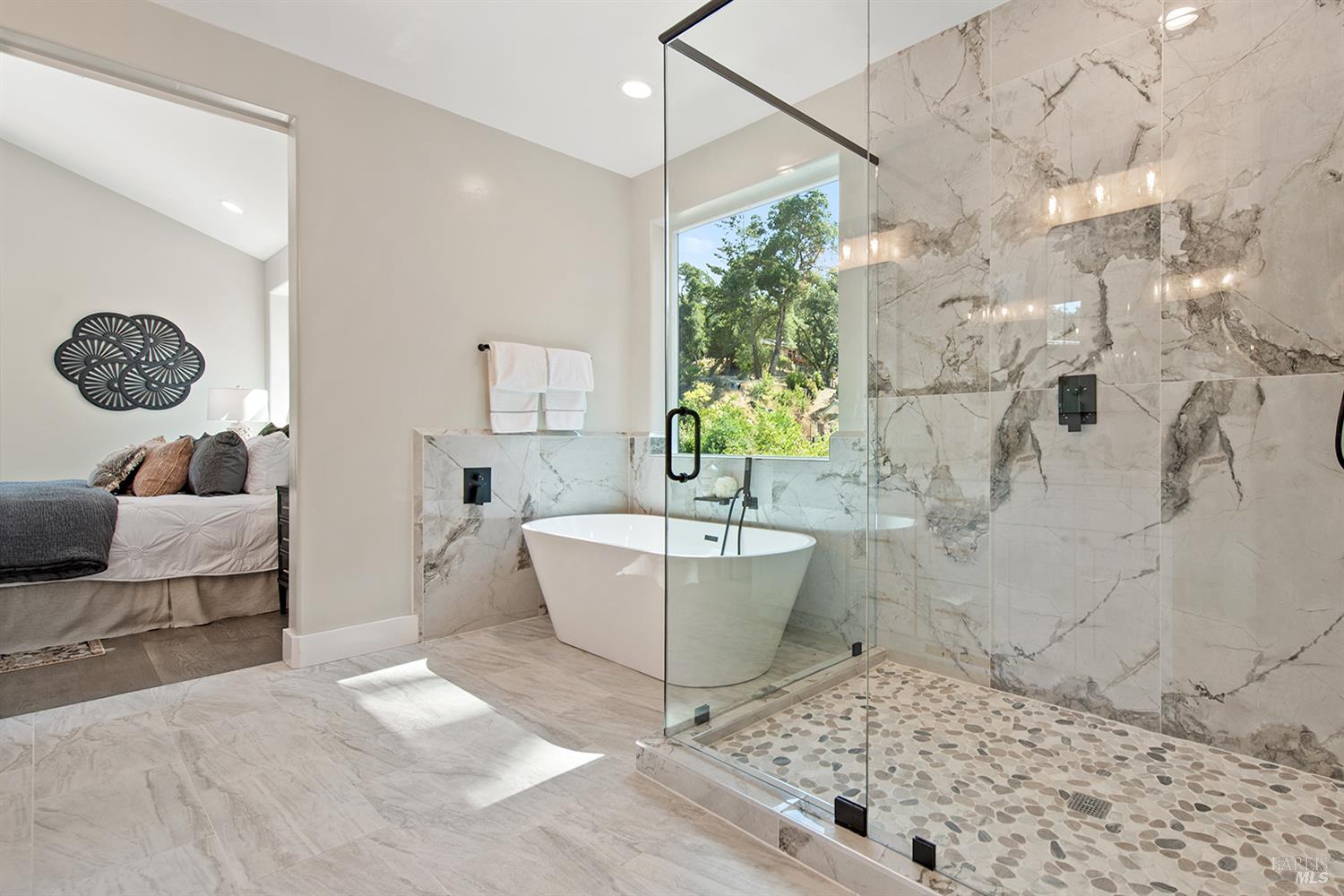 Detail Gallery Image 29 of 55 For 647 Greenview Dr, Santa Rosa,  CA 95403 - 4 Beds | 3 Baths