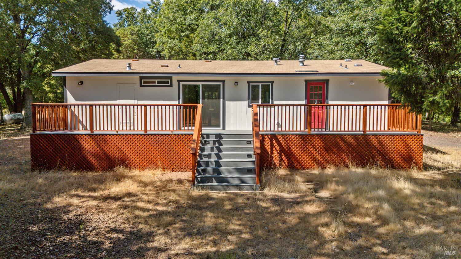 Detail Gallery Image 4 of 23 For 78611 Mina Rd, Covelo,  CA 95428 - 3 Beds | 2 Baths