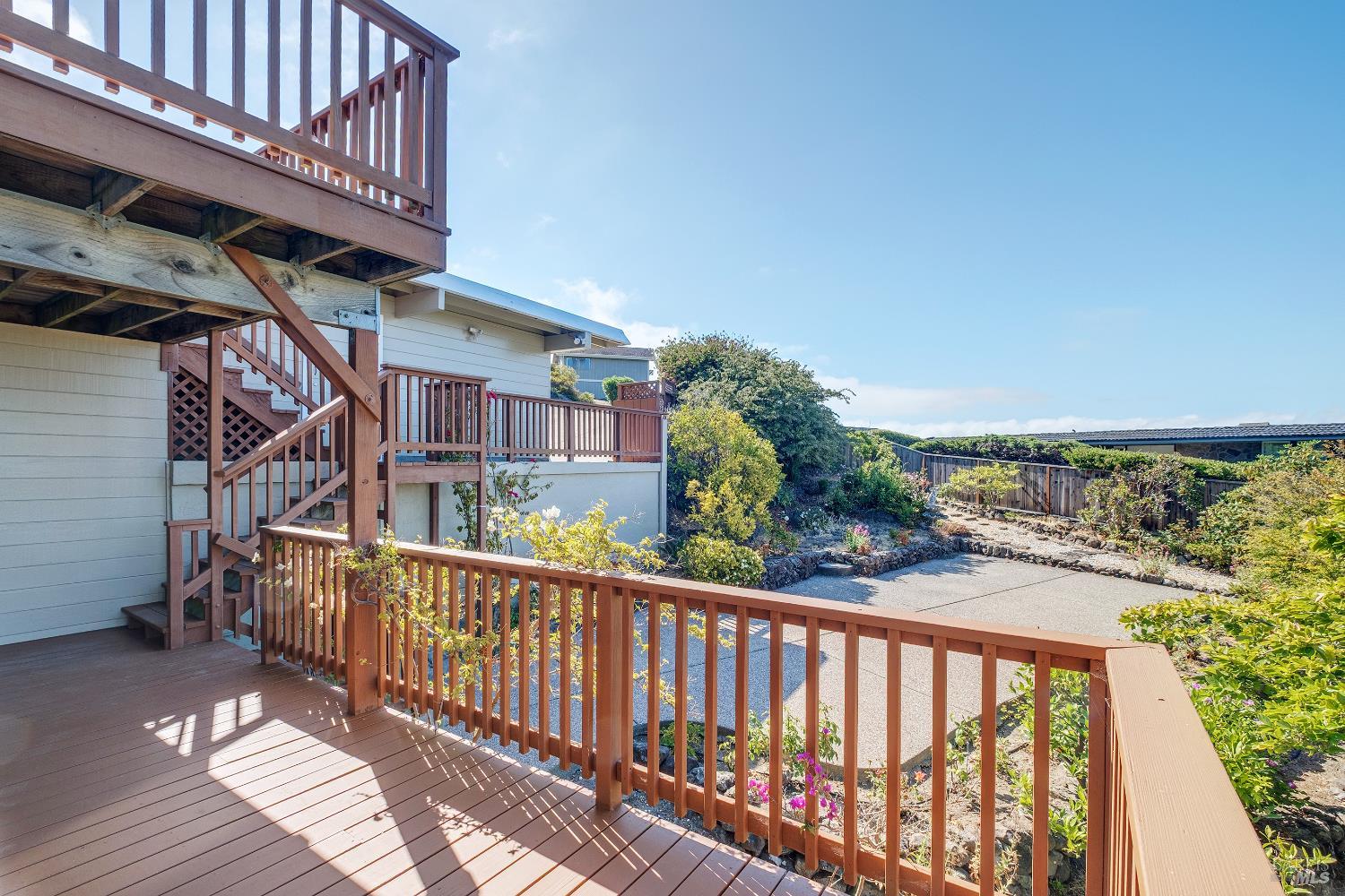 Detail Gallery Image 39 of 48 For 90 Geldert Dr, Tiburon,  CA 94920 - 3 Beds | 2/1 Baths