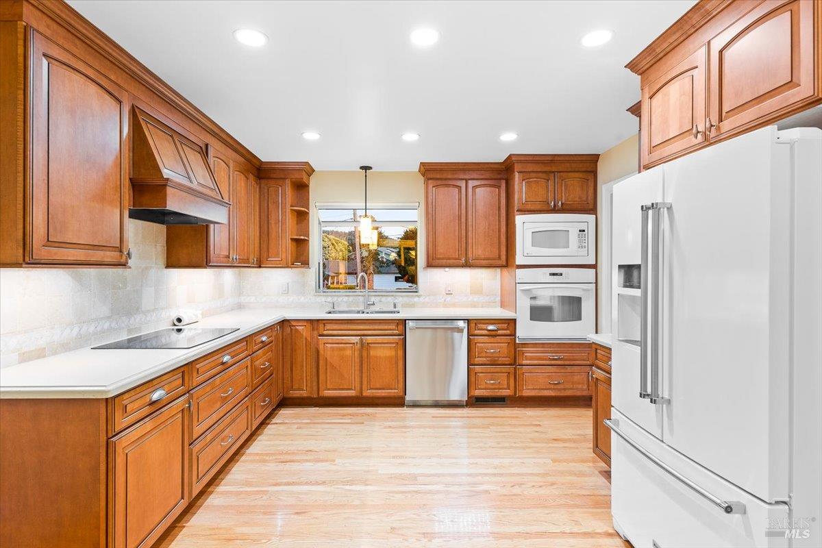 Detail Gallery Image 21 of 37 For 5331 Diane Way, Santa Rosa,  CA 95409 - 2 Beds | 2 Baths