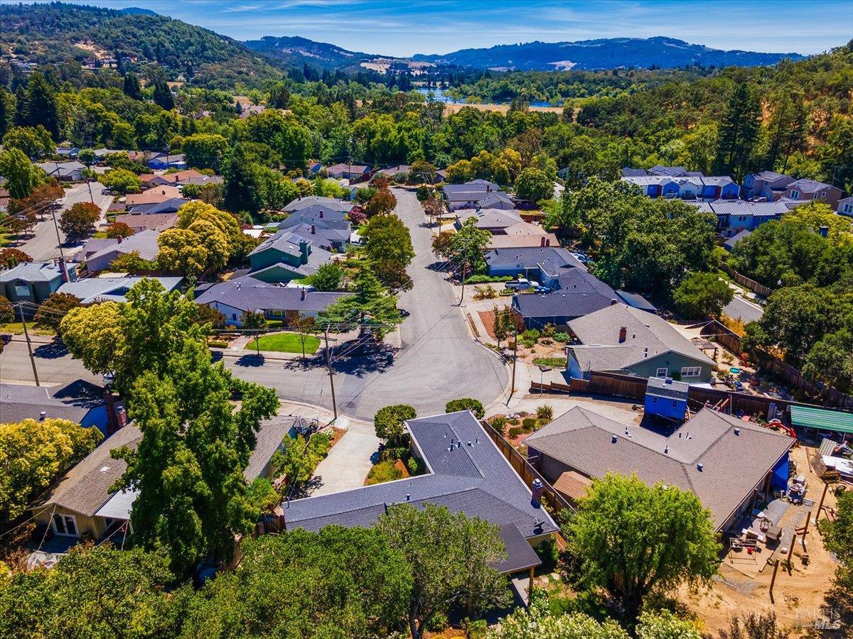 Detail Gallery Image 32 of 37 For 5331 Diane Way, Santa Rosa,  CA 95409 - 2 Beds | 2 Baths