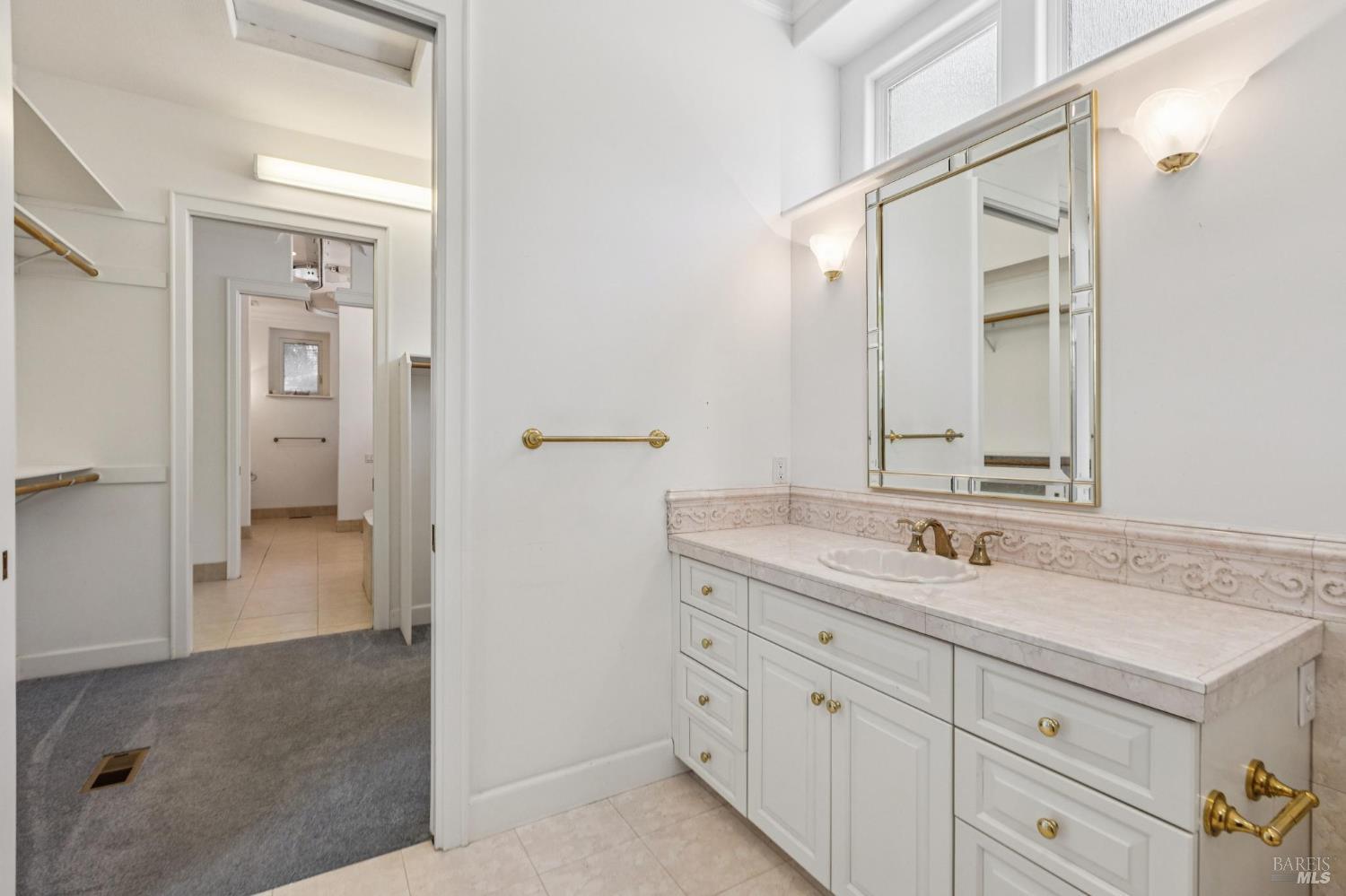 Detail Gallery Image 40 of 79 For 3557 Golf View Ter, Santa Rosa,  CA 95405 - 4 Beds | 3/1 Baths