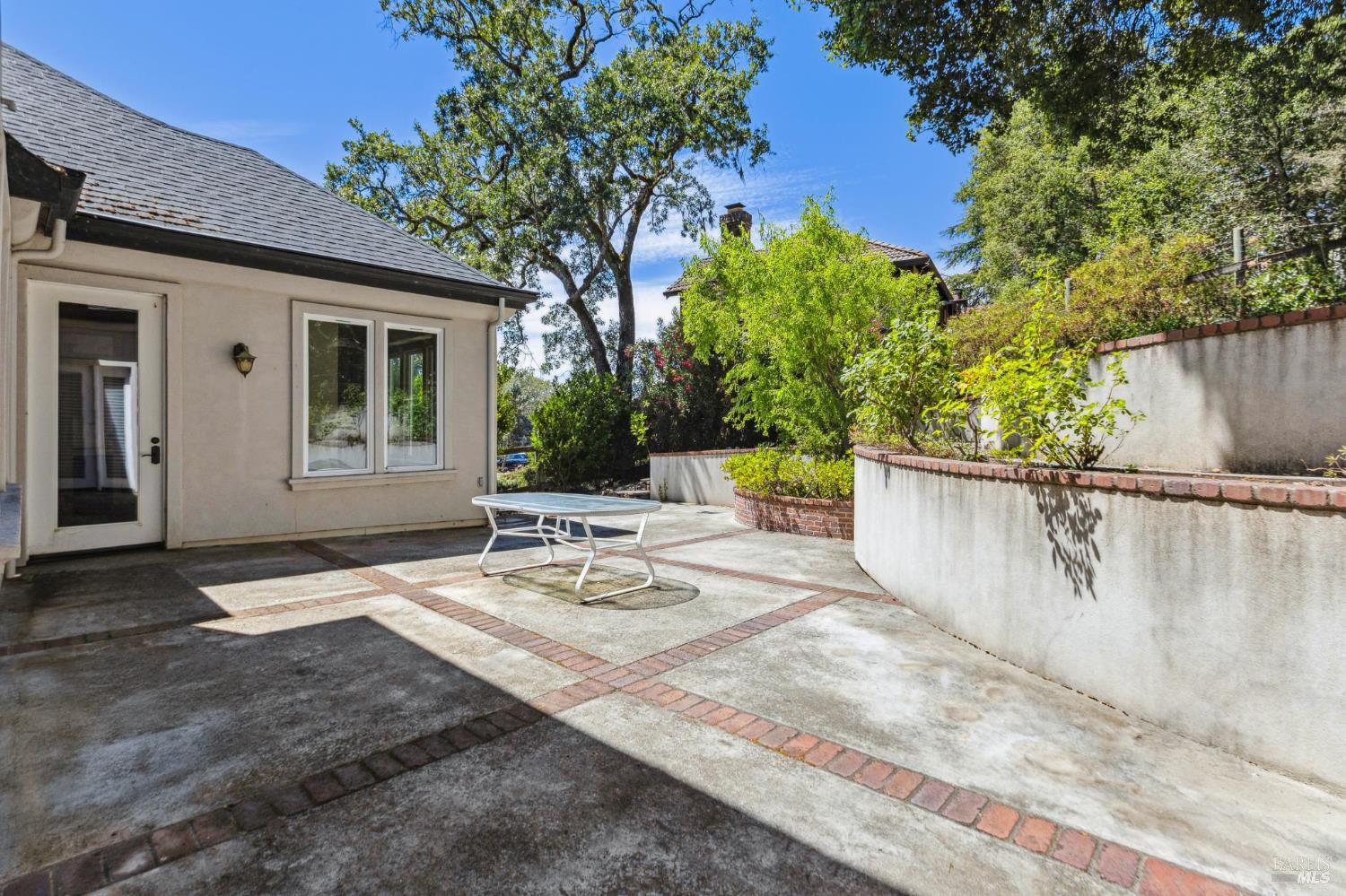 Detail Gallery Image 71 of 79 For 3557 Golf View Ter, Santa Rosa,  CA 95405 - 4 Beds | 3/1 Baths