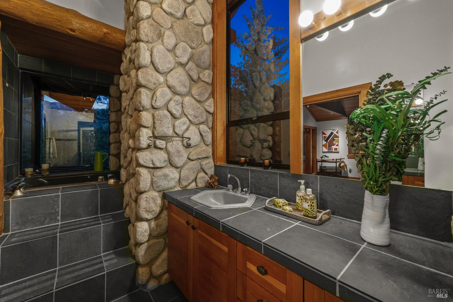 Detail Gallery Image 52 of 70 For 54789 Wildwood Dr, Idyllwild,  CA 92549 - 4 Beds | 3/1 Baths