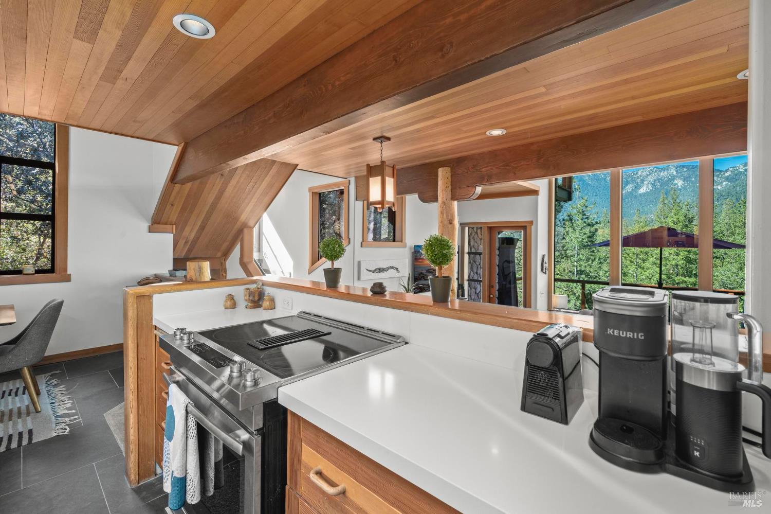 Detail Gallery Image 13 of 70 For 54789 Wildwood Dr, Idyllwild,  CA 92549 - 4 Beds | 3/1 Baths