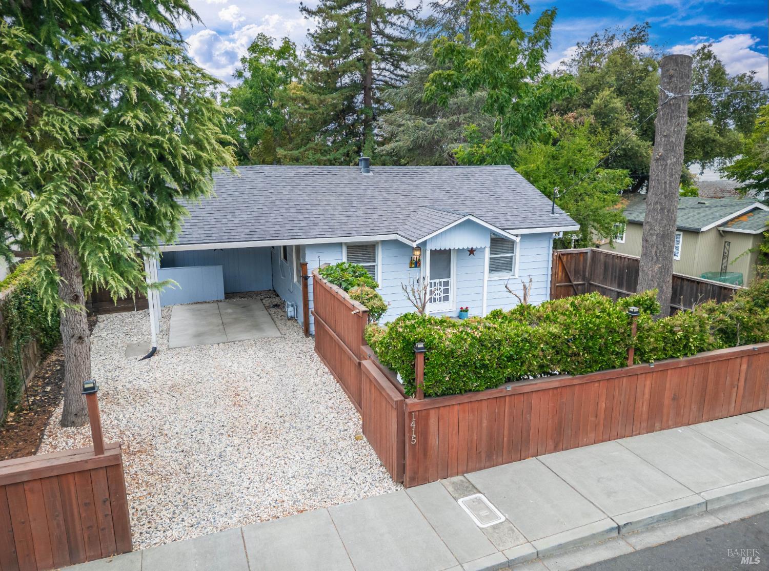 Detail Gallery Image 4 of 84 For 1415 East Ave, Napa,  CA 94559 - 3 Beds | 1 Baths