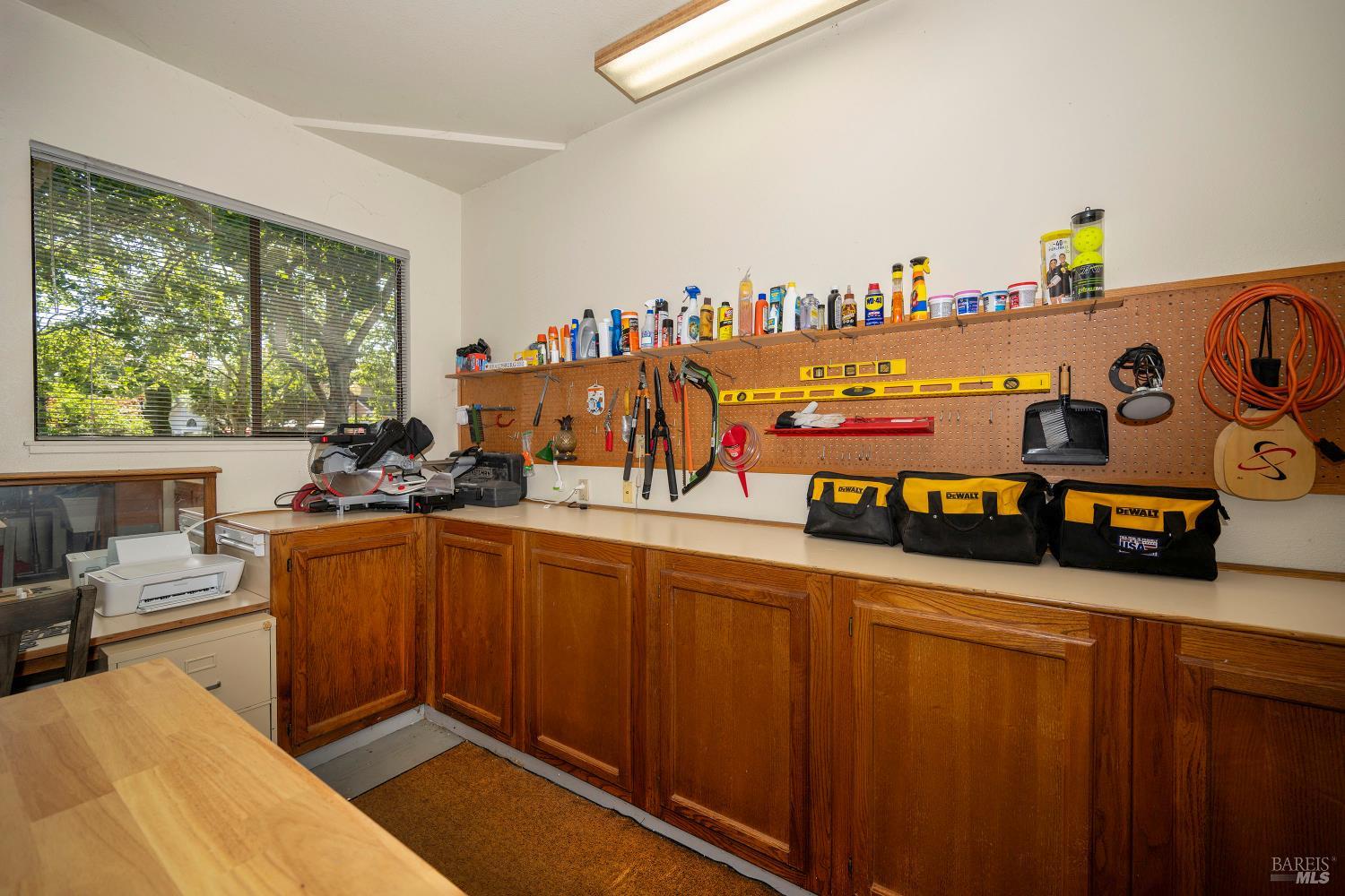 Detail Gallery Image 34 of 40 For 9636 Lakewood Dr, Windsor,  CA 95492 - 2 Beds | 2 Baths