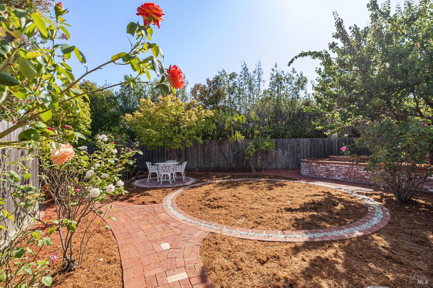 Detail Gallery Image 42 of 53 For 7 Hearthstone Ct, San Rafael,  CA 94903 - 4 Beds | 2/1 Baths