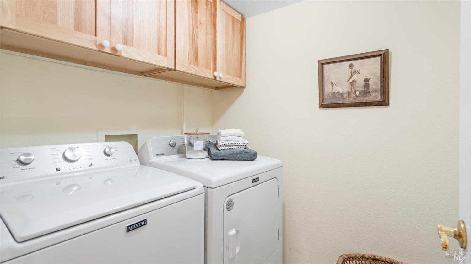Detail Gallery Image 26 of 59 For 882 Oxford Way, Benicia,  CA 94510 - 4 Beds | 3 Baths