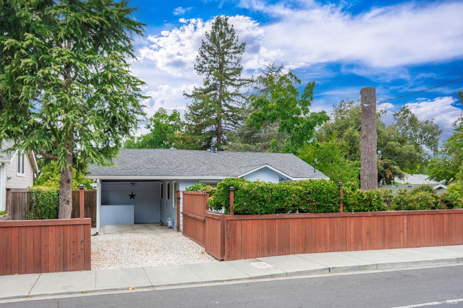 Detail Gallery Image 6 of 84 For 1415 East Ave, Napa,  CA 94559 - 3 Beds | 1 Baths