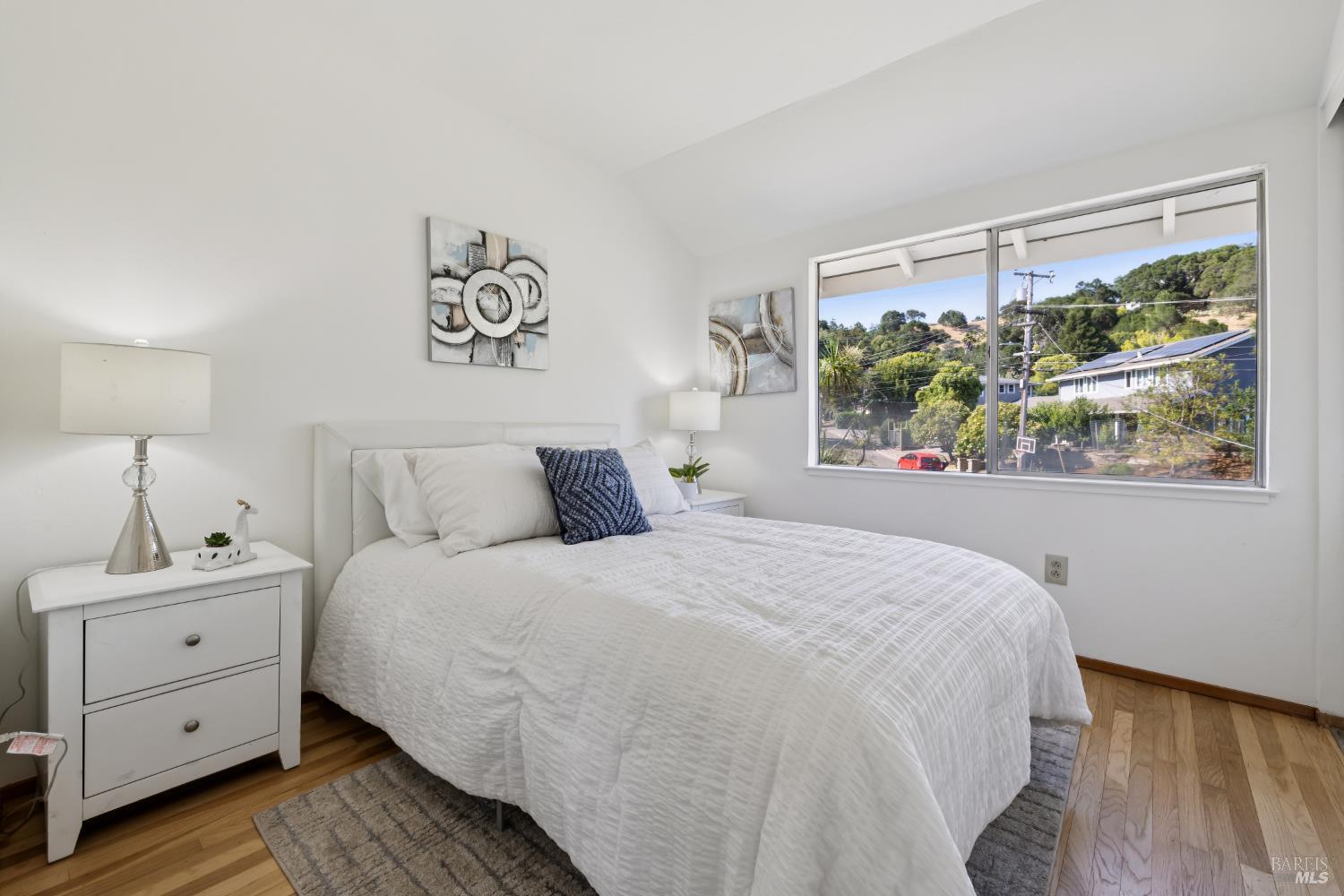 Detail Gallery Image 24 of 53 For 7 Hearthstone Ct, San Rafael,  CA 94903 - 4 Beds | 2/1 Baths
