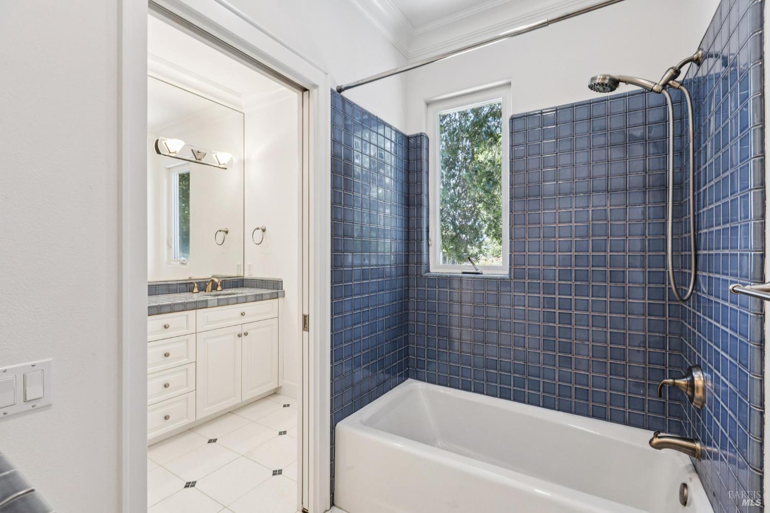 Detail Gallery Image 64 of 79 For 3557 Golf View Ter, Santa Rosa,  CA 95405 - 4 Beds | 3/1 Baths