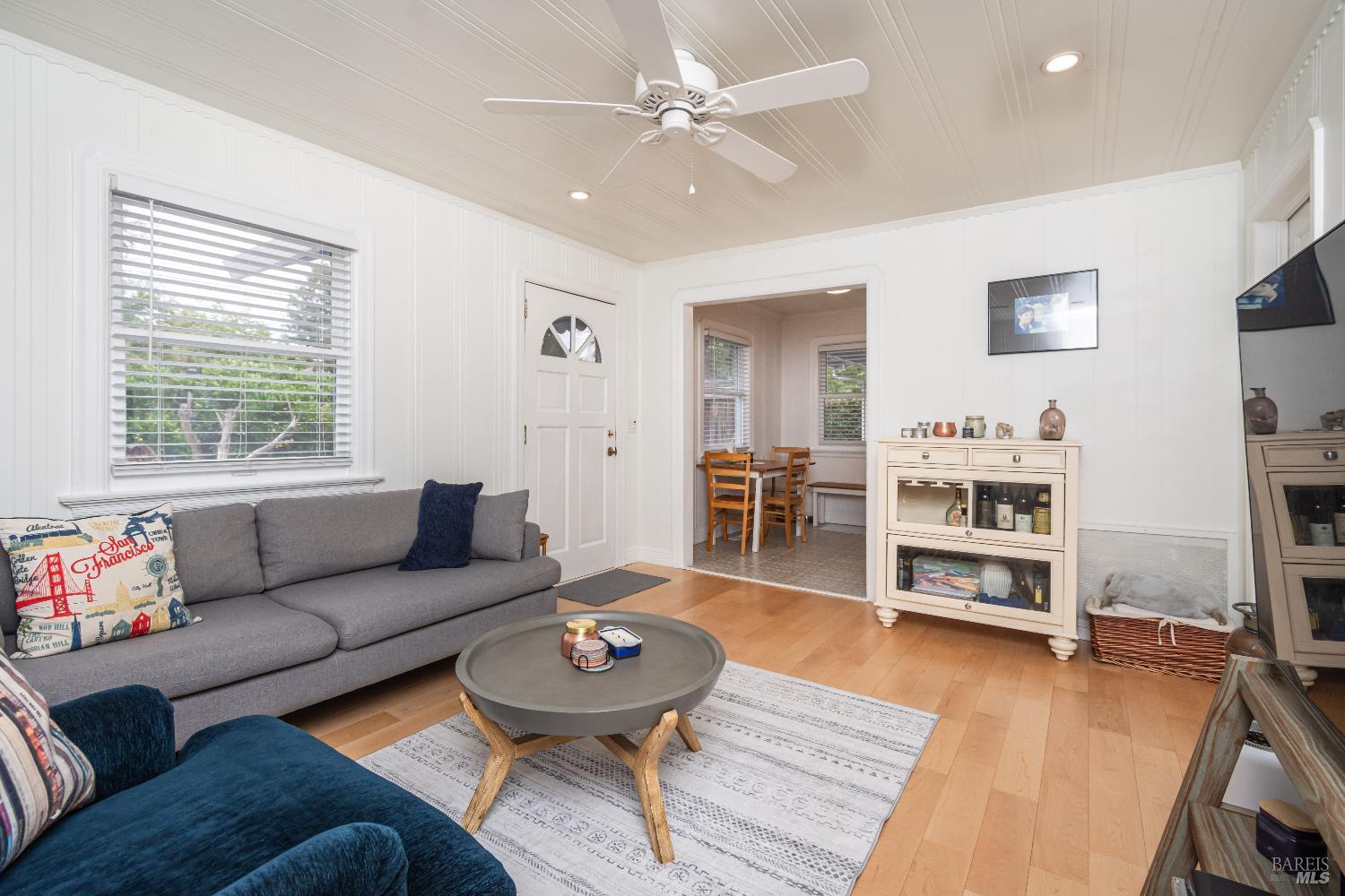 Detail Gallery Image 18 of 84 For 1415 East Ave, Napa,  CA 94559 - 3 Beds | 1 Baths