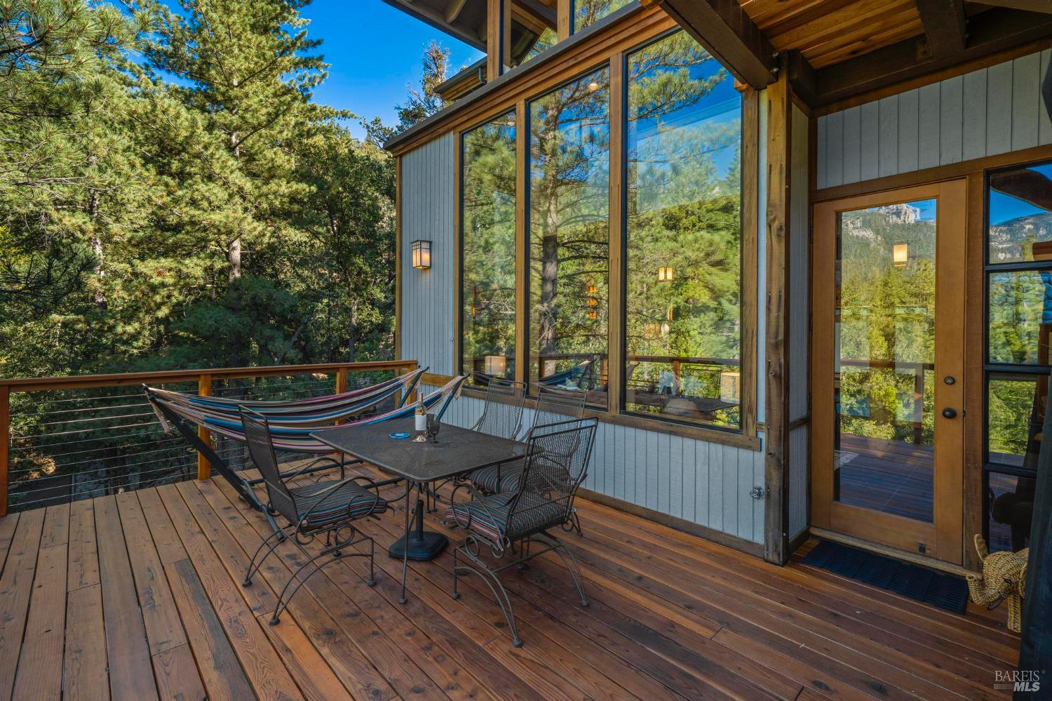Detail Gallery Image 20 of 70 For 54789 Wildwood Dr, Idyllwild,  CA 92549 - 4 Beds | 3/1 Baths