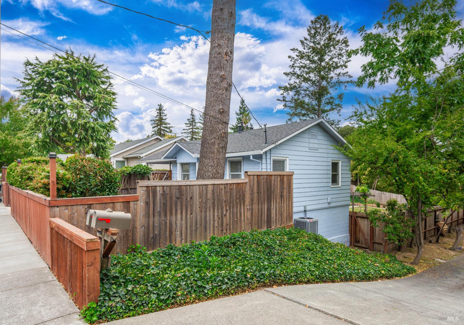 Detail Gallery Image 61 of 84 For 1415 East Ave, Napa,  CA 94559 - 3 Beds | 1 Baths