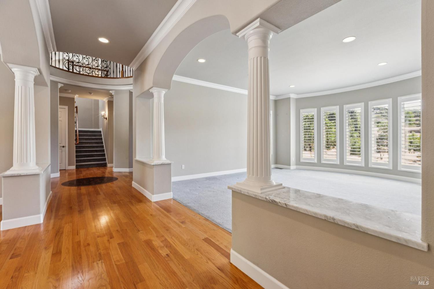 Detail Gallery Image 16 of 79 For 3557 Golf View Ter, Santa Rosa,  CA 95405 - 4 Beds | 3/1 Baths