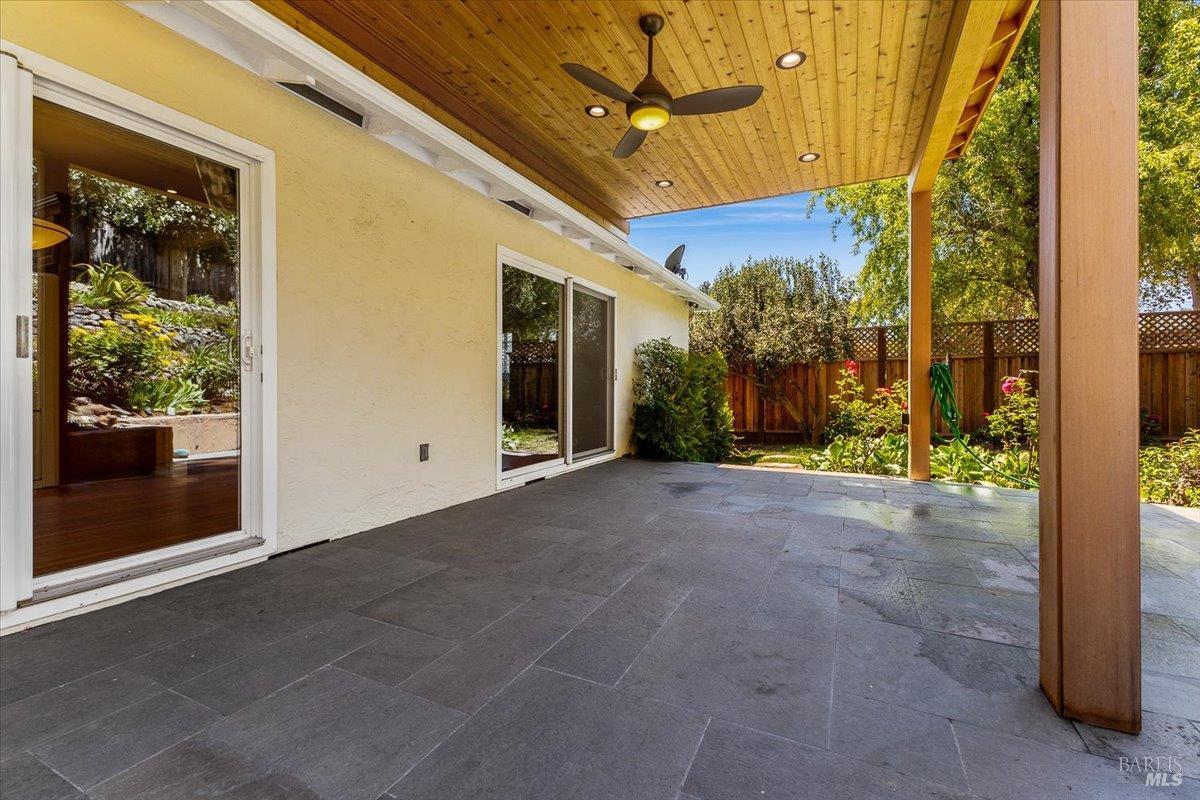Detail Gallery Image 13 of 37 For 5331 Diane Way, Santa Rosa,  CA 95409 - 2 Beds | 2 Baths