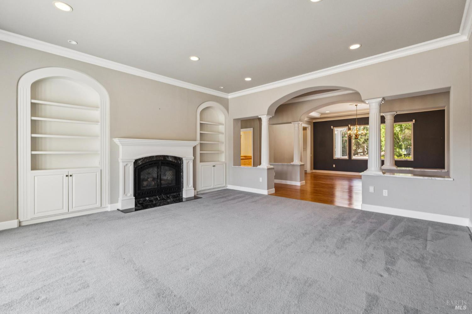 Detail Gallery Image 15 of 79 For 3557 Golf View Ter, Santa Rosa,  CA 95405 - 4 Beds | 3/1 Baths