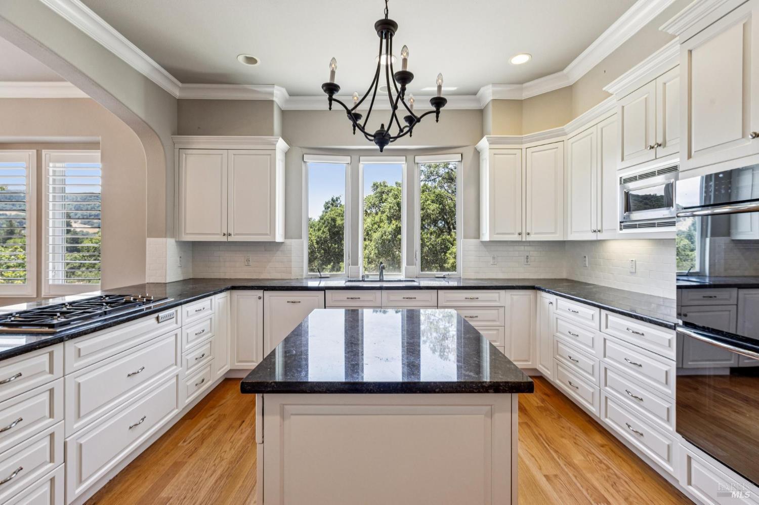 Detail Gallery Image 25 of 79 For 3557 Golf View Ter, Santa Rosa,  CA 95405 - 4 Beds | 3/1 Baths
