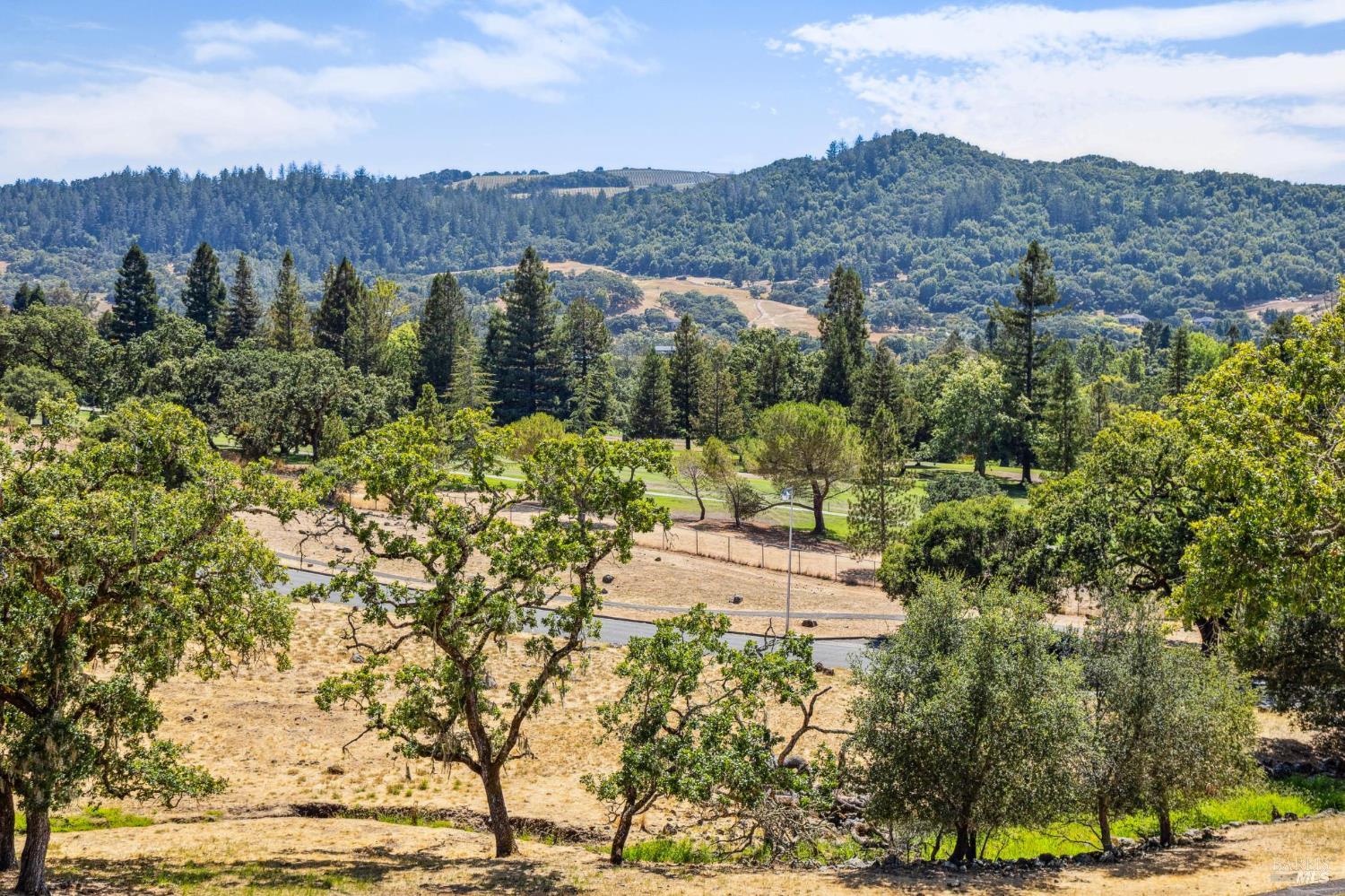 Detail Gallery Image 52 of 79 For 3557 Golf View Ter, Santa Rosa,  CA 95405 - 4 Beds | 3/1 Baths