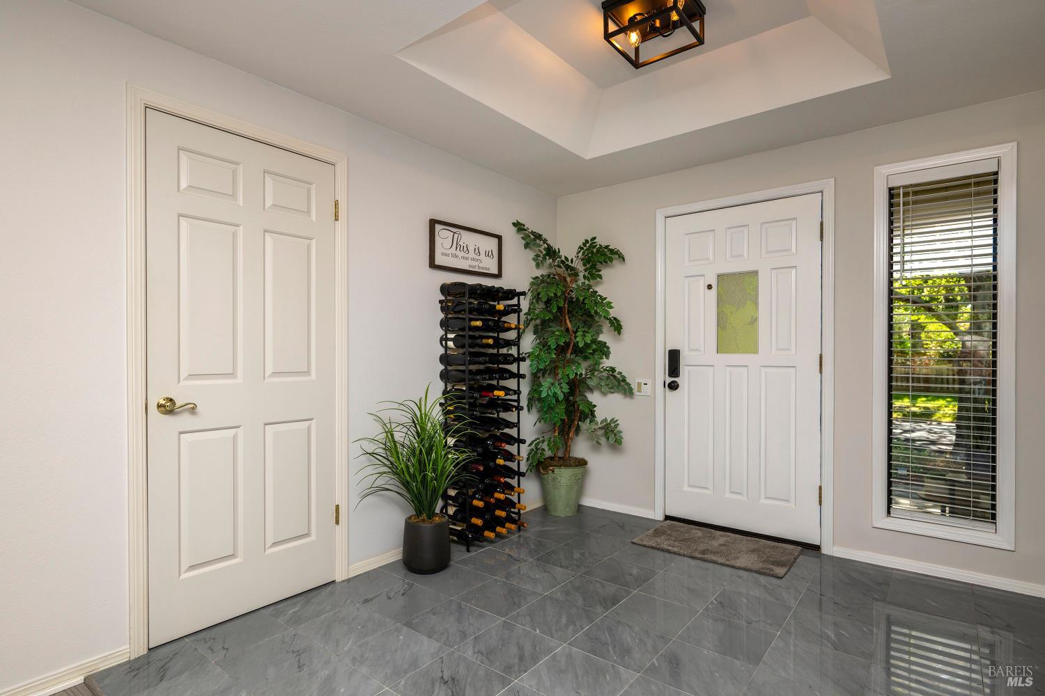 Detail Gallery Image 6 of 40 For 9636 Lakewood Dr, Windsor,  CA 95492 - 2 Beds | 2 Baths