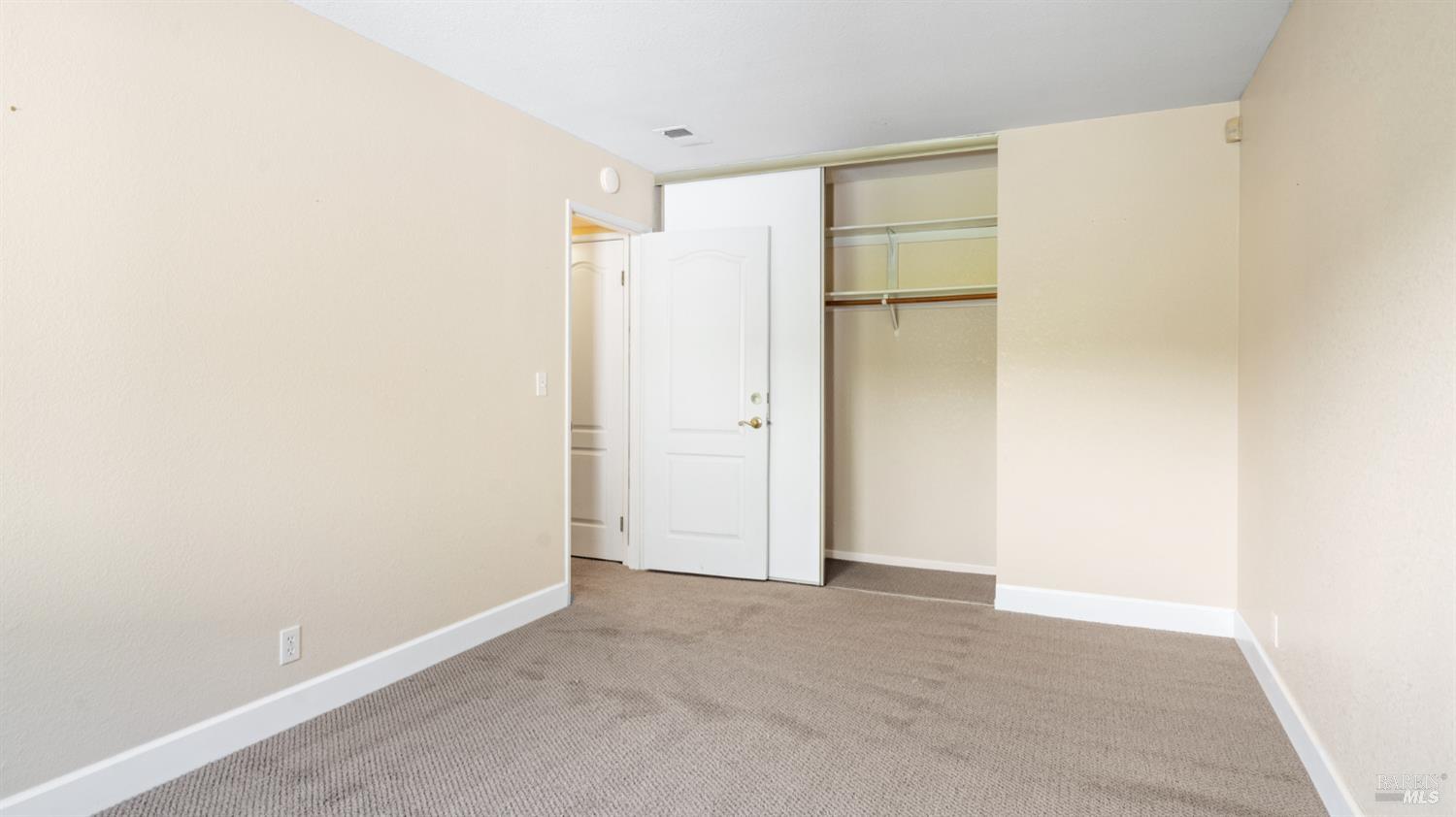 Detail Gallery Image 22 of 59 For 882 Oxford Way, Benicia,  CA 94510 - 4 Beds | 3 Baths