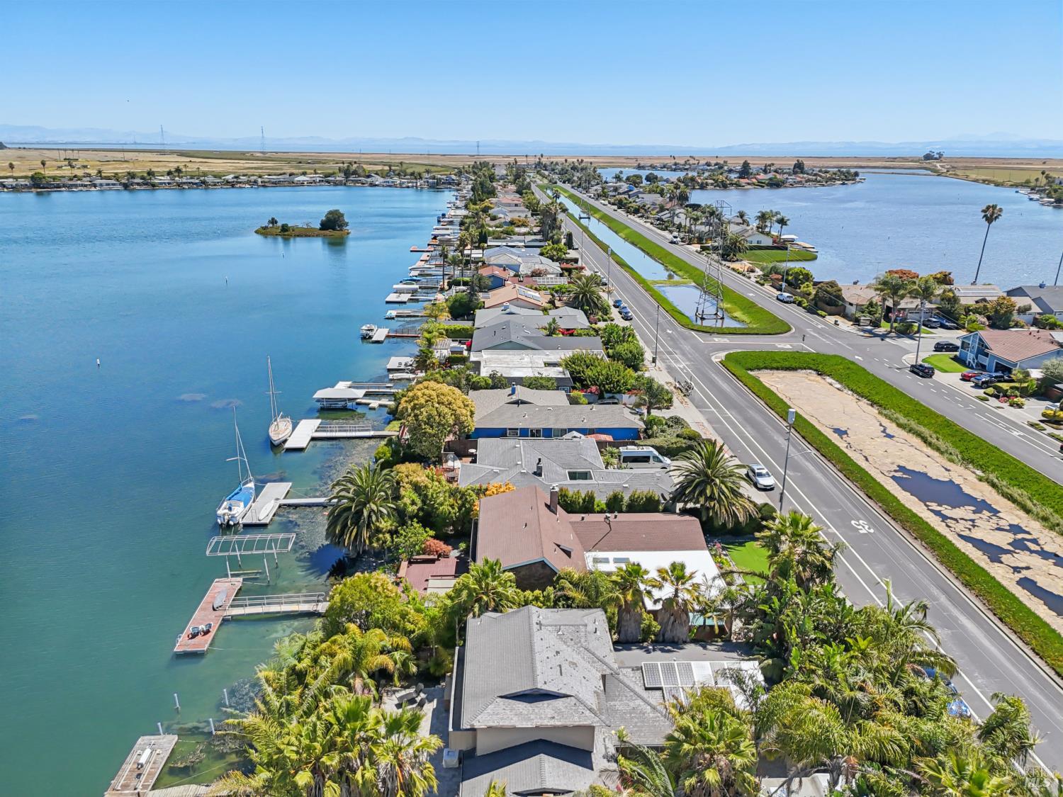 Detail Gallery Image 27 of 30 For 981 Bel Marin Keys Blvd, Novato,  CA 94949 - 3 Beds | 2 Baths