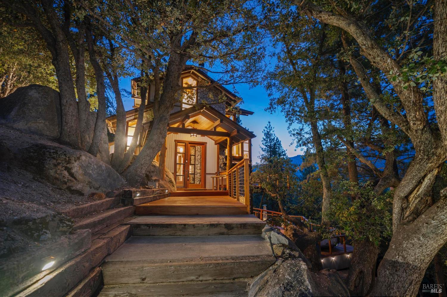 Detail Gallery Image 4 of 70 For 54789 Wildwood Dr, Idyllwild,  CA 92549 - 4 Beds | 3/1 Baths