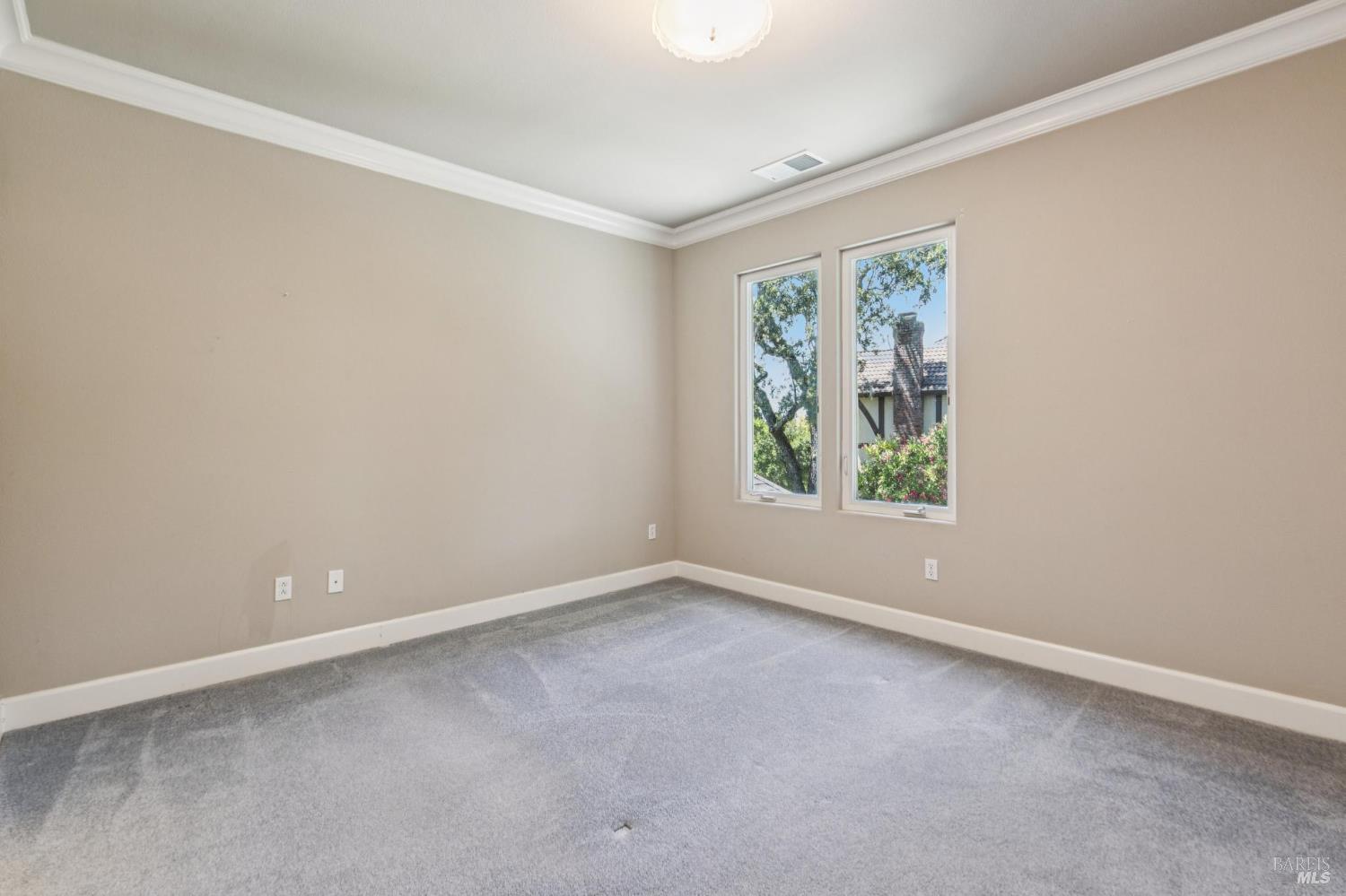 Detail Gallery Image 59 of 79 For 3557 Golf View Ter, Santa Rosa,  CA 95405 - 4 Beds | 3/1 Baths