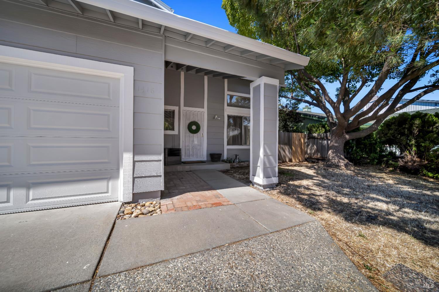Detail Gallery Image 3 of 25 For 1416 Prospect Way, Suisun City,  CA 94585 - 4 Beds | 2/1 Baths