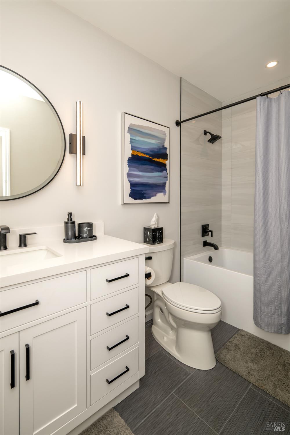Detail Gallery Image 21 of 40 For 9636 Lakewood Dr, Windsor,  CA 95492 - 2 Beds | 2 Baths