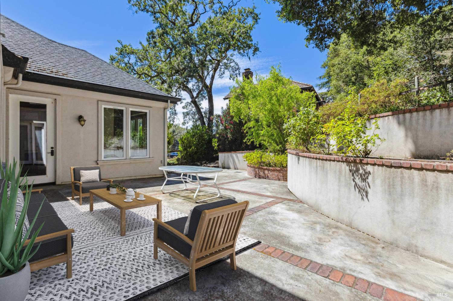 Detail Gallery Image 72 of 79 For 3557 Golf View Ter, Santa Rosa,  CA 95405 - 4 Beds | 3/1 Baths