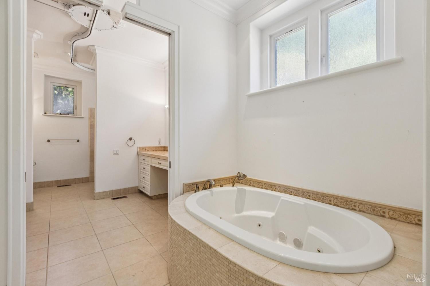 Detail Gallery Image 41 of 79 For 3557 Golf View Ter, Santa Rosa,  CA 95405 - 4 Beds | 3/1 Baths
