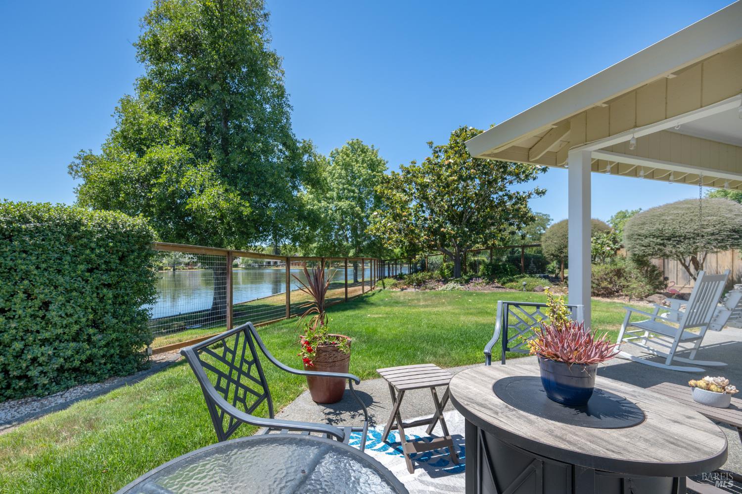Detail Gallery Image 29 of 40 For 9636 Lakewood Dr, Windsor,  CA 95492 - 2 Beds | 2 Baths