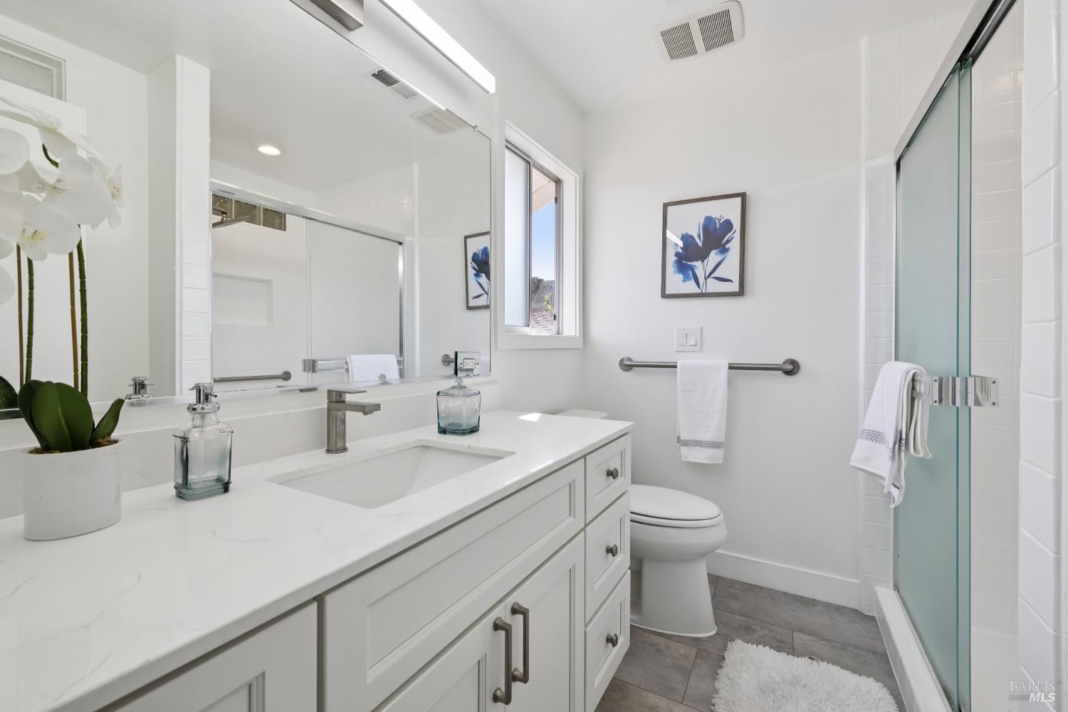 Detail Gallery Image 19 of 53 For 7 Hearthstone Ct, San Rafael,  CA 94903 - 4 Beds | 2/1 Baths