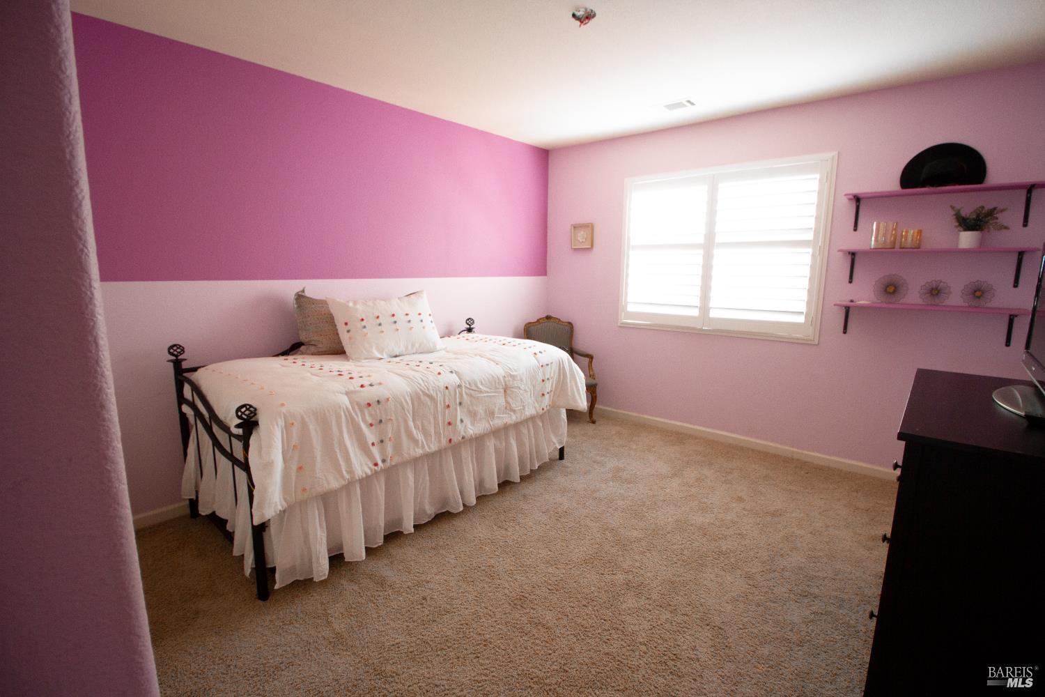 Detail Gallery Image 18 of 33 For 325 Marshall Rd, Vacaville,  CA 95687 - 4 Beds | 3 Baths
