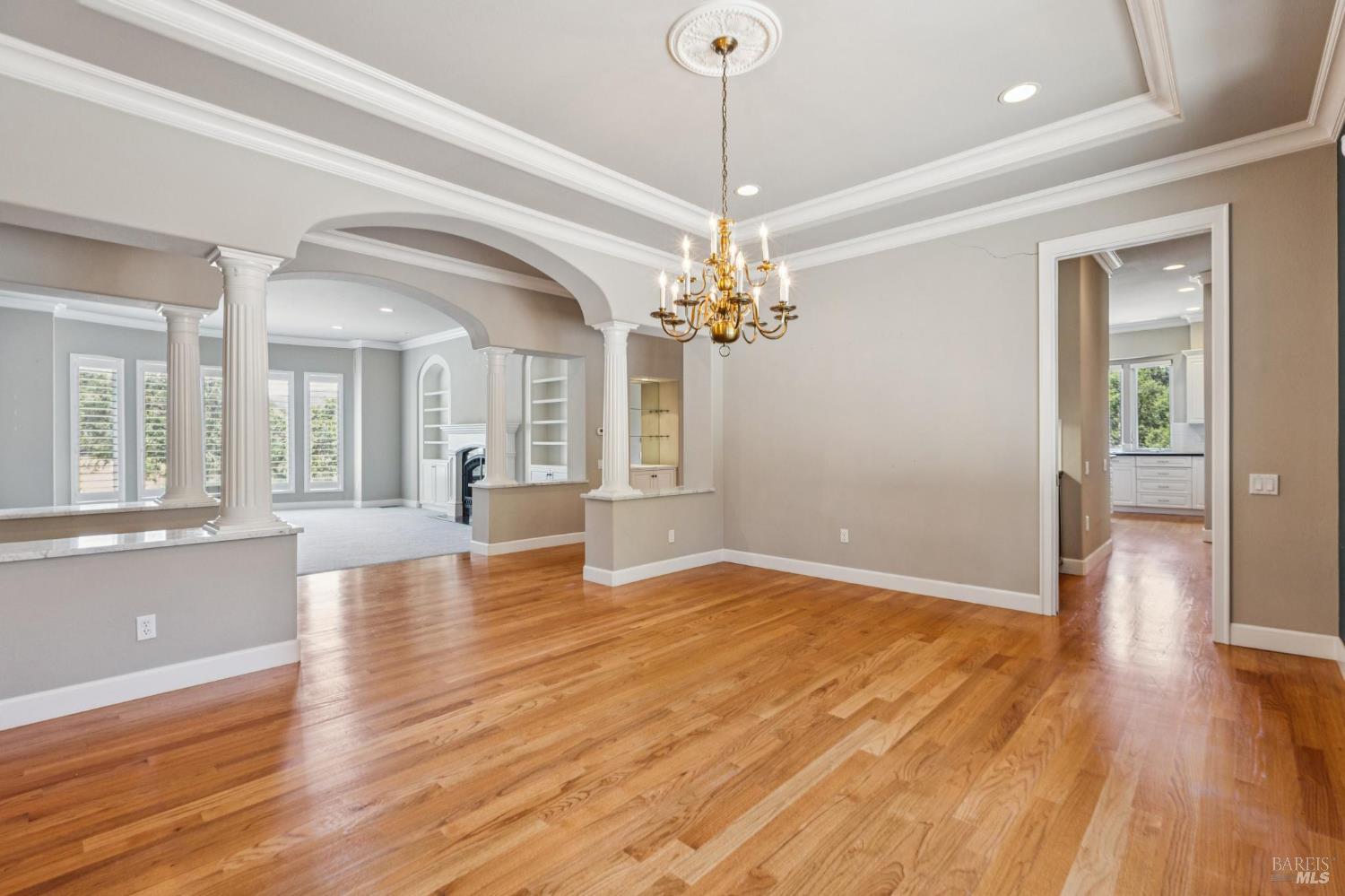 Detail Gallery Image 34 of 79 For 3557 Golf View Ter, Santa Rosa,  CA 95405 - 4 Beds | 3/1 Baths