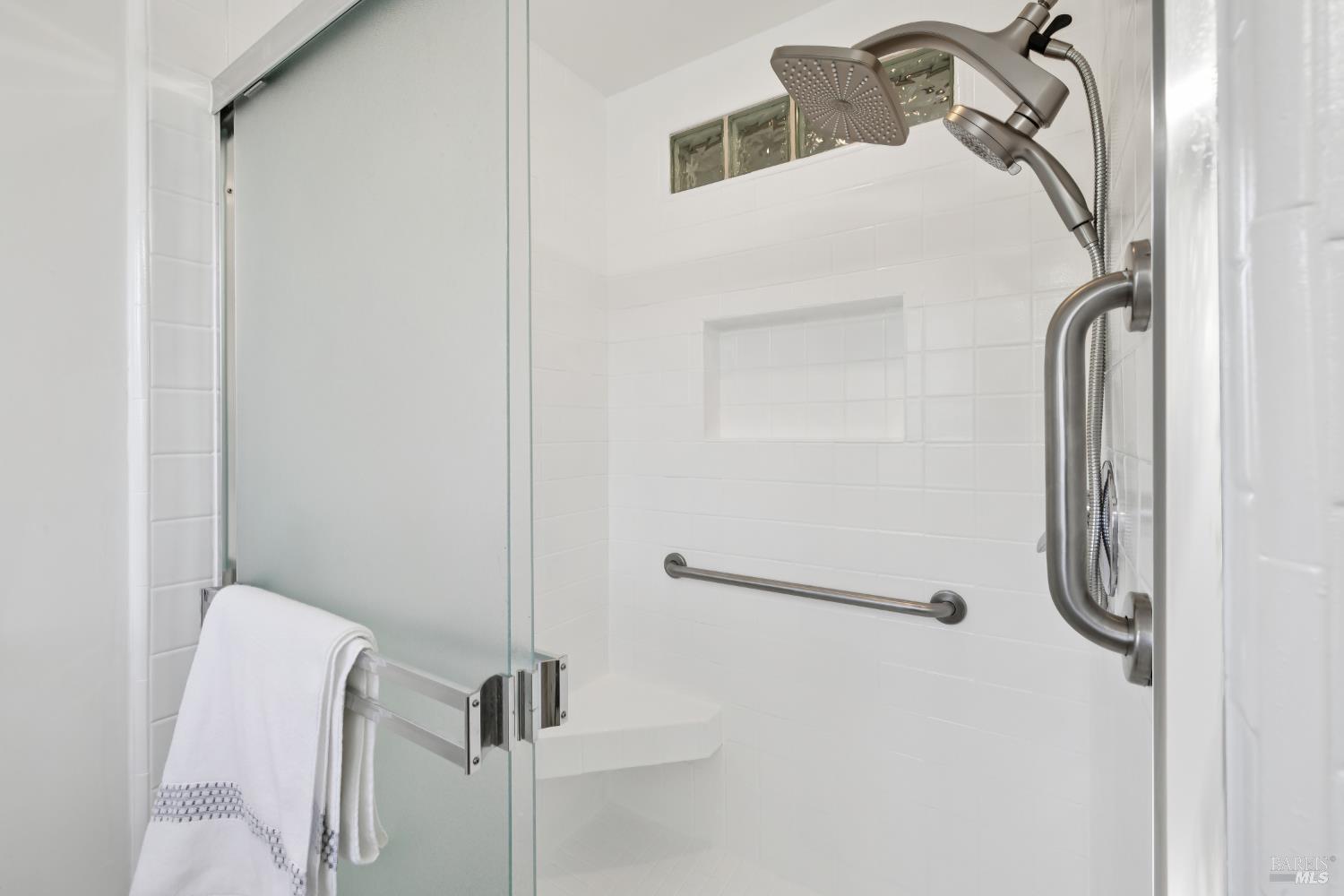 Detail Gallery Image 20 of 53 For 7 Hearthstone Ct, San Rafael,  CA 94903 - 4 Beds | 2/1 Baths