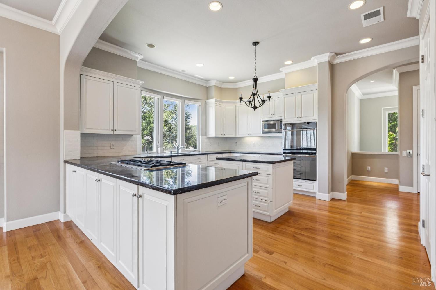 Detail Gallery Image 24 of 79 For 3557 Golf View Ter, Santa Rosa,  CA 95405 - 4 Beds | 3/1 Baths