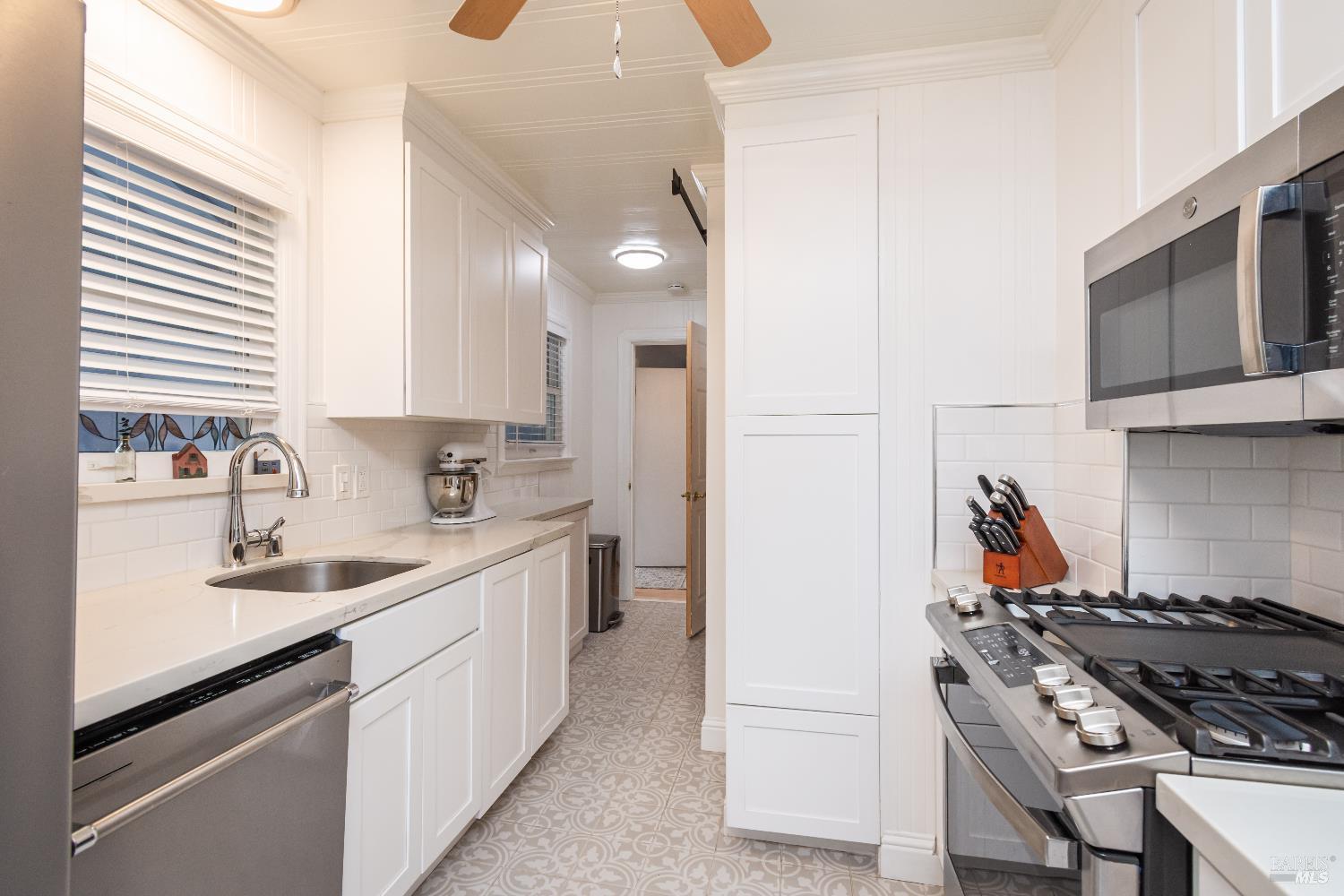 Detail Gallery Image 26 of 84 For 1415 East Ave, Napa,  CA 94559 - 3 Beds | 1 Baths