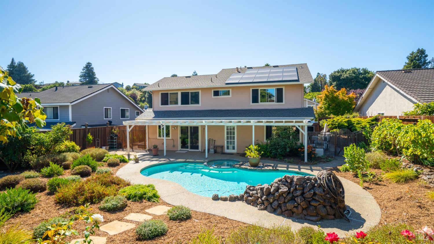 Detail Gallery Image 58 of 59 For 882 Oxford Way, Benicia,  CA 94510 - 4 Beds | 3 Baths
