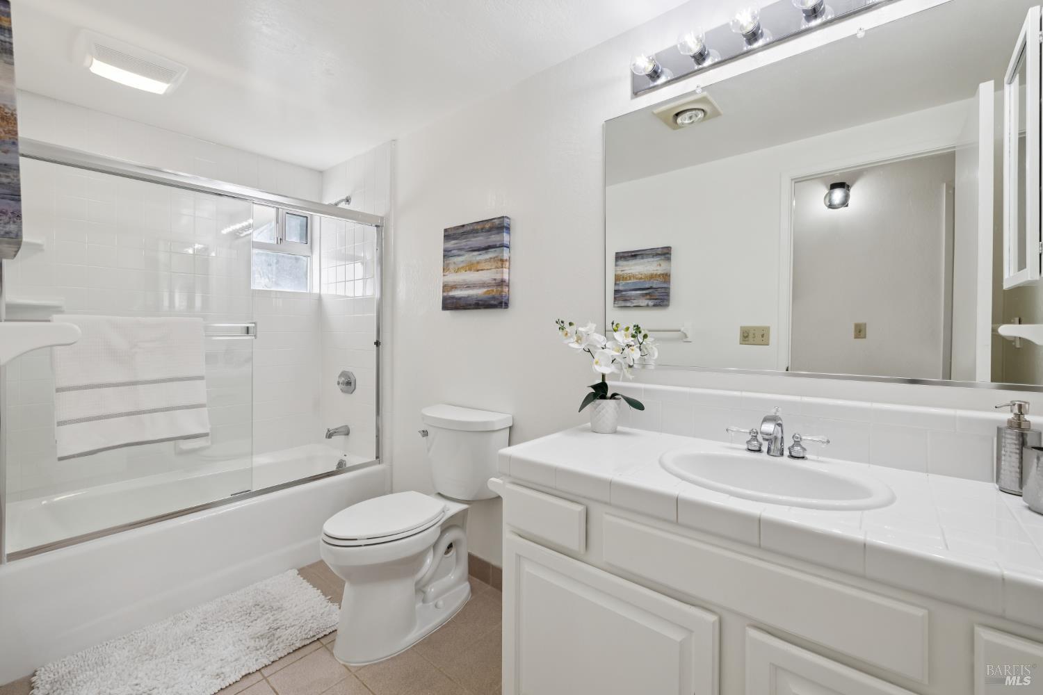 Detail Gallery Image 29 of 53 For 7 Hearthstone Ct, San Rafael,  CA 94903 - 4 Beds | 2/1 Baths