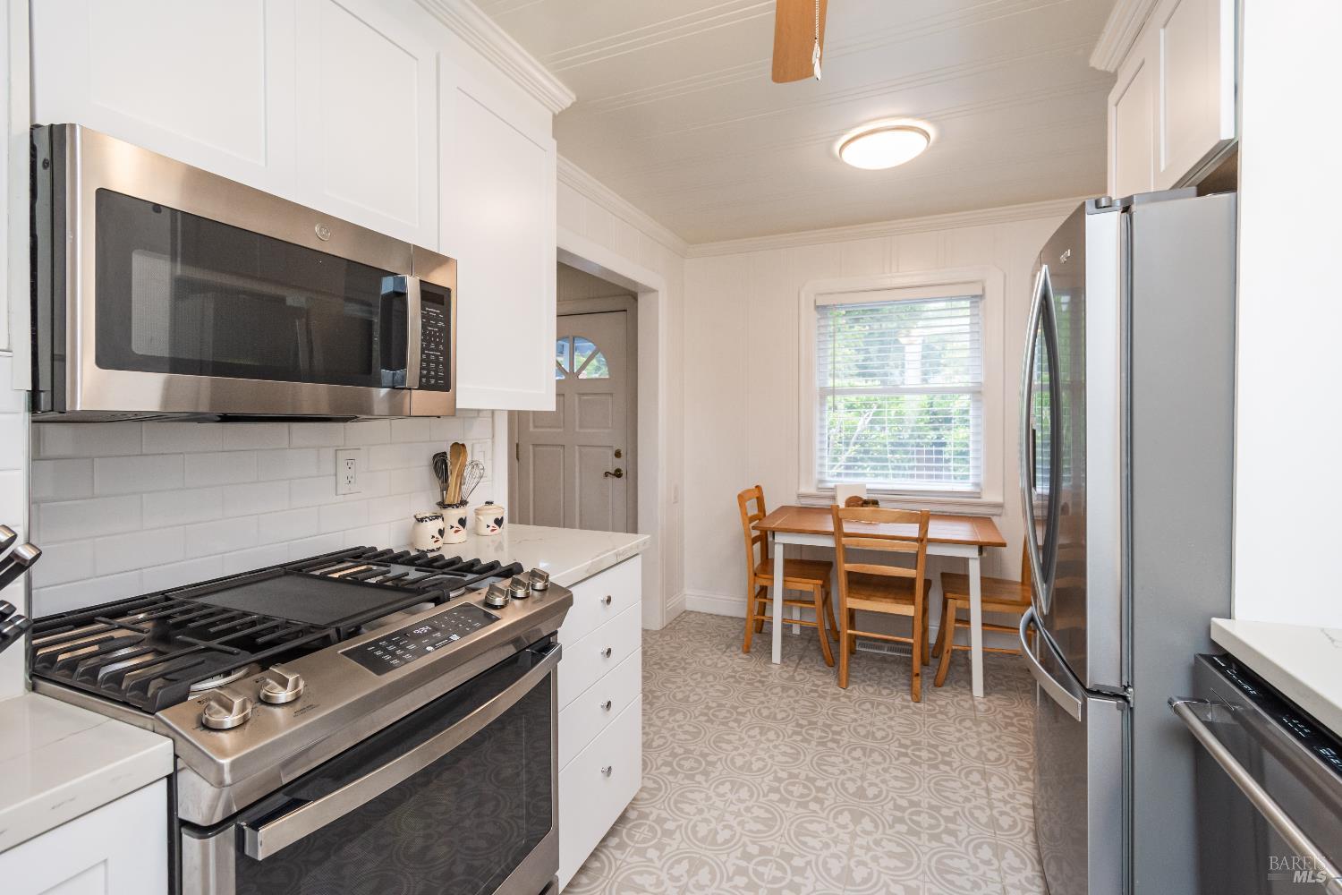 Detail Gallery Image 27 of 84 For 1415 East Ave, Napa,  CA 94559 - 3 Beds | 1 Baths