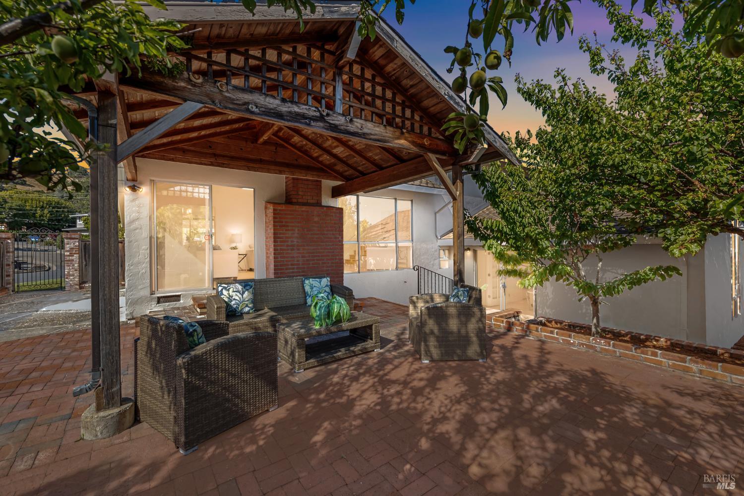 Detail Gallery Image 53 of 53 For 7 Hearthstone Ct, San Rafael,  CA 94903 - 4 Beds | 2/1 Baths