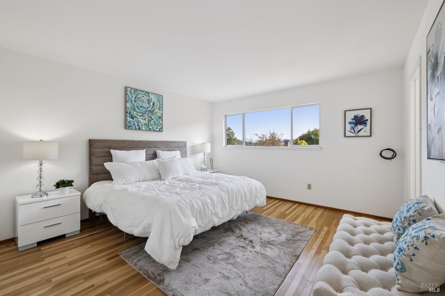 Detail Gallery Image 17 of 53 For 7 Hearthstone Ct, San Rafael,  CA 94903 - 4 Beds | 2/1 Baths
