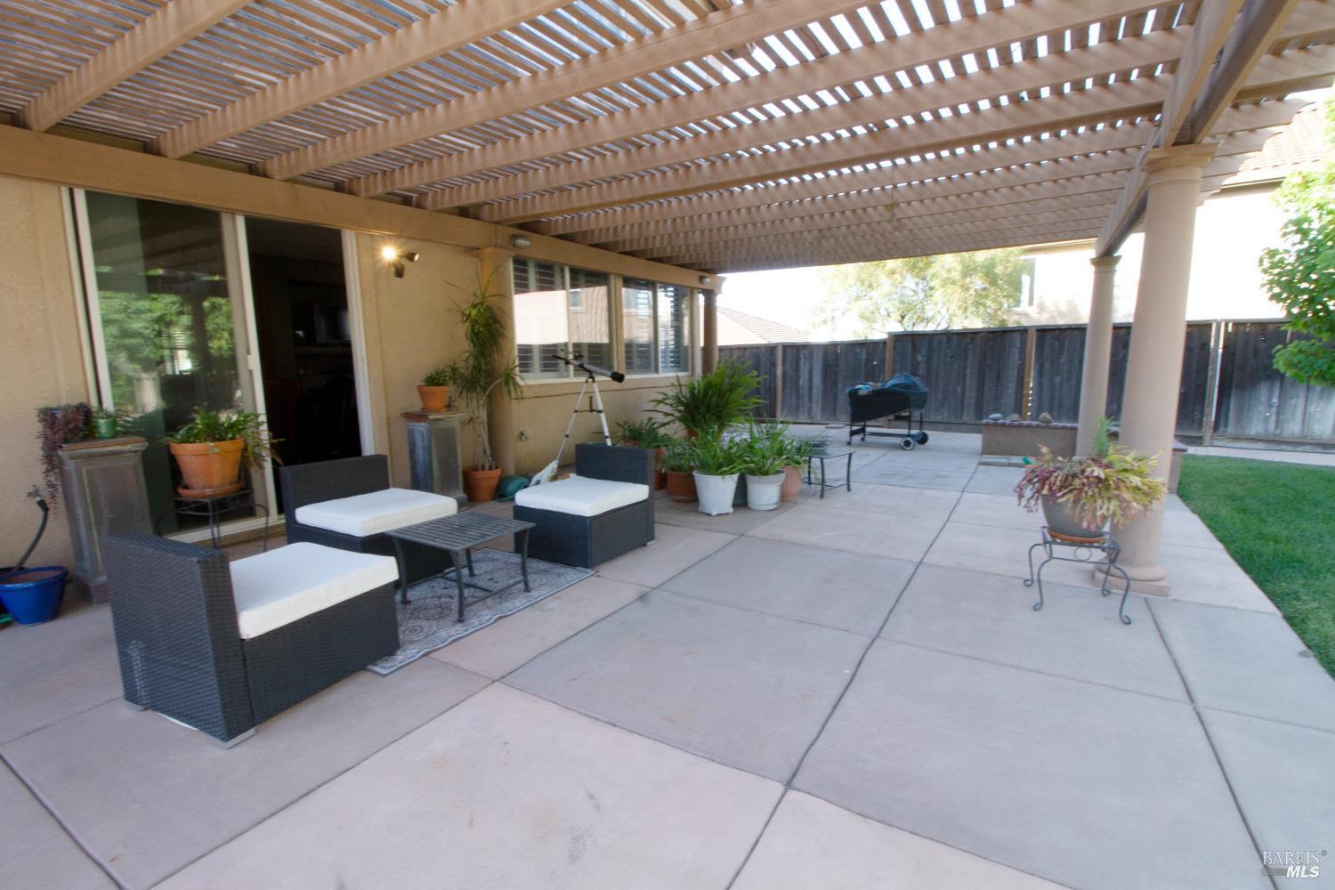 Detail Gallery Image 29 of 33 For 325 Marshall Rd, Vacaville,  CA 95687 - 4 Beds | 3 Baths