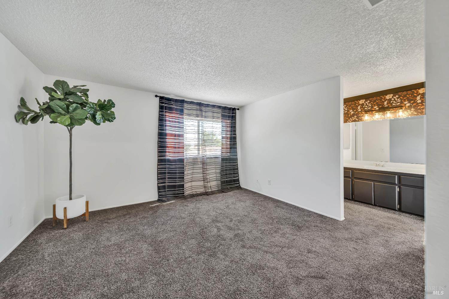 Detail Gallery Image 13 of 25 For 1416 Prospect Way, Suisun City,  CA 94585 - 4 Beds | 2/1 Baths
