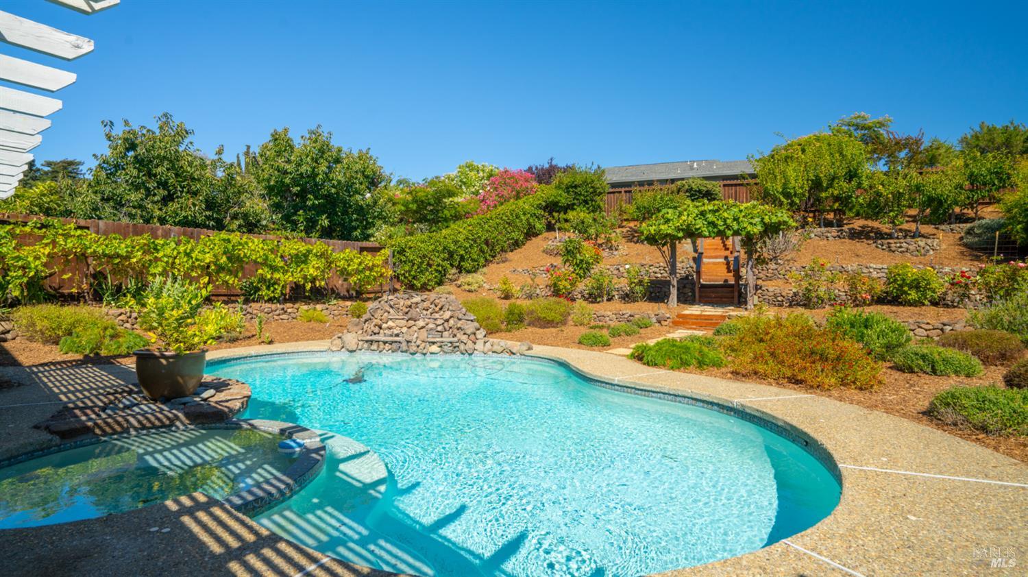 Detail Gallery Image 47 of 59 For 882 Oxford Way, Benicia,  CA 94510 - 4 Beds | 3 Baths