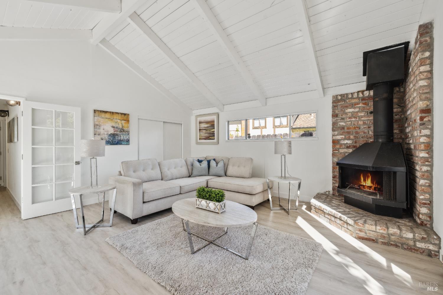 Detail Gallery Image 30 of 53 For 7 Hearthstone Ct, San Rafael,  CA 94903 - 4 Beds | 2/1 Baths