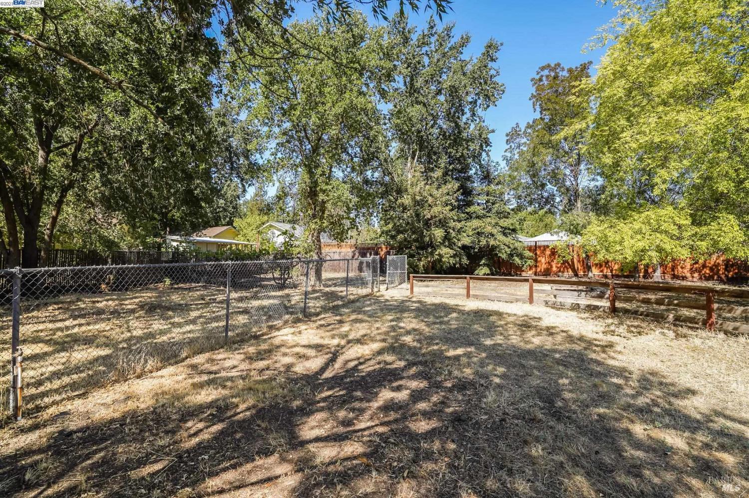Detail Gallery Image 28 of 40 For 1651 Green Valley Rd, Danville,  CA 94526 - 4 Beds | 2 Baths